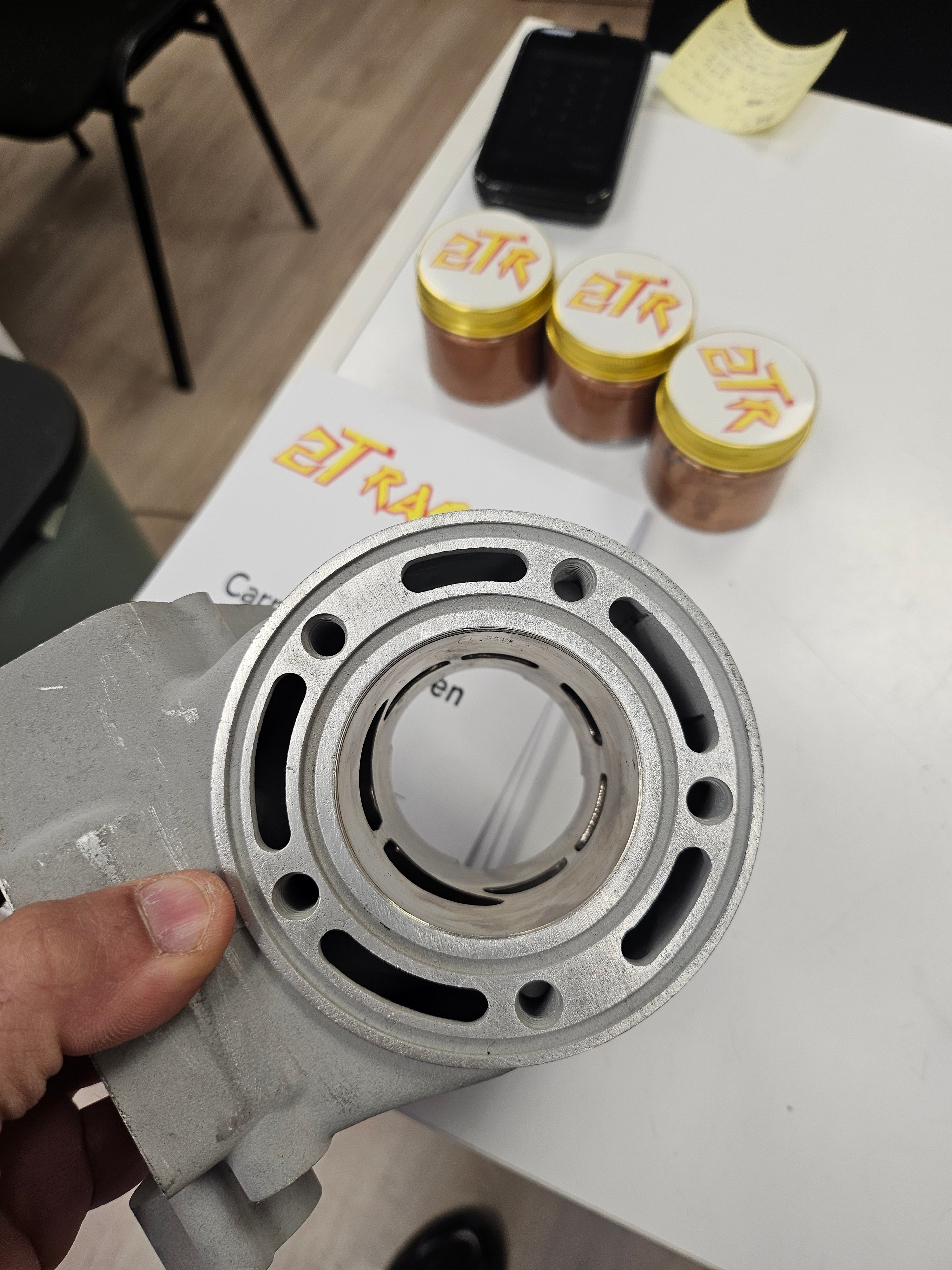 SUZUKI 125 RM 1991 Kit cylindre reconditionné à neuf + kit piston, joints et cage à aiguilles