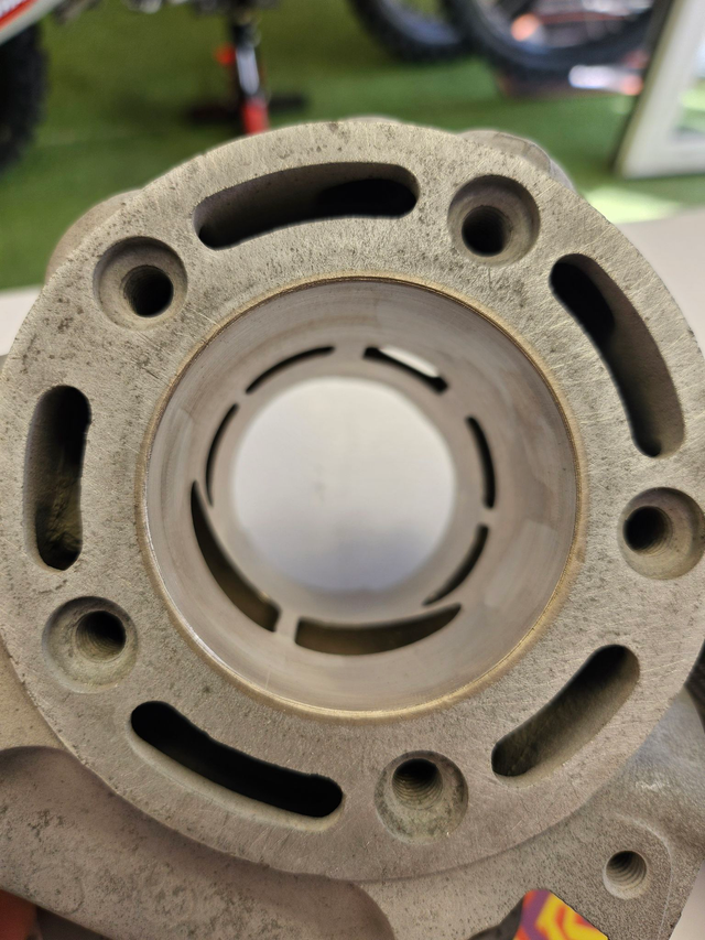 HONDA CR 125 R 1992-1997 Kit cylindre reconditionné à neuf + kit piston, joints et cage à aiguilles