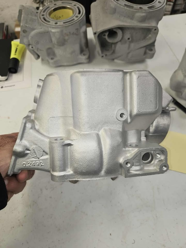 KAWASAKI 250 KX 1992-2001 Kit cylindre reconditionné à neuf + kit piston, joints et cage à aiguilles