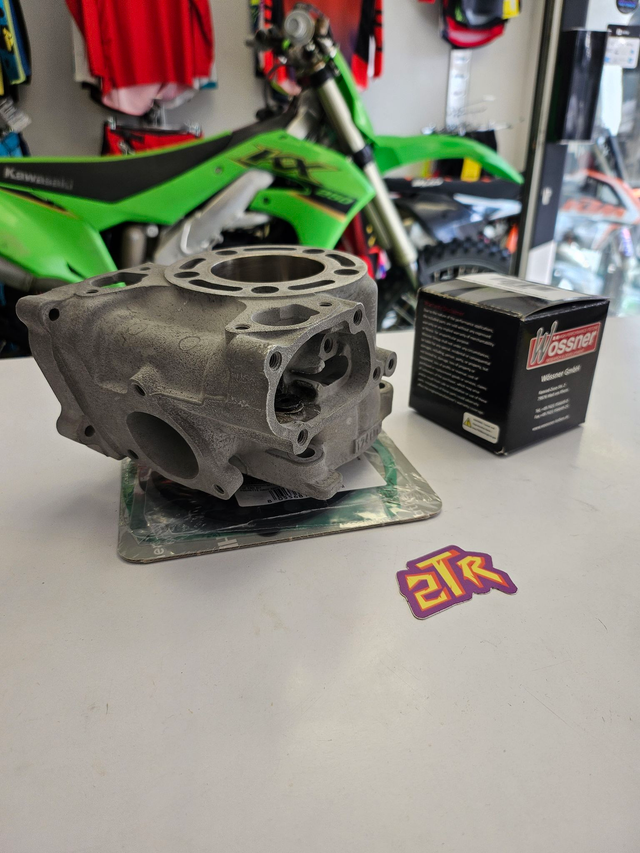 HONDA CR 125 R 1992-1997 Kit cylindre reconditionné à neuf + kit piston, joints et cage à aiguilles