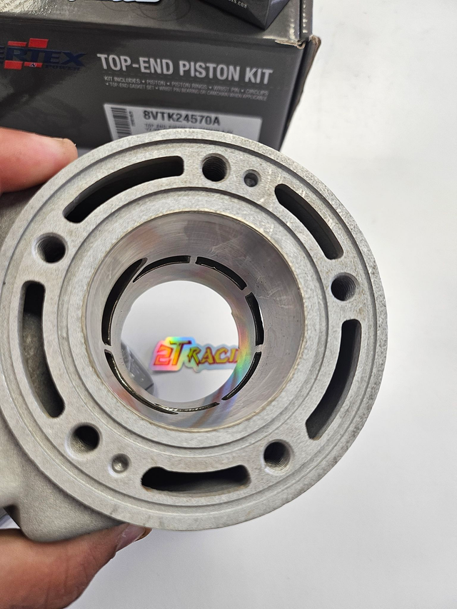 YAMAHA 125 YZ 2022-2026 Kit cylindre reconditionné à neuf + kit piston, joints et cage à aiguilles
